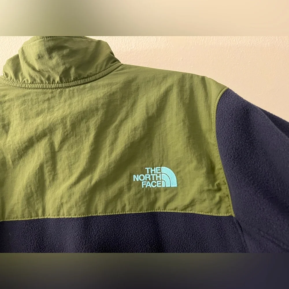 The North Face great 23”